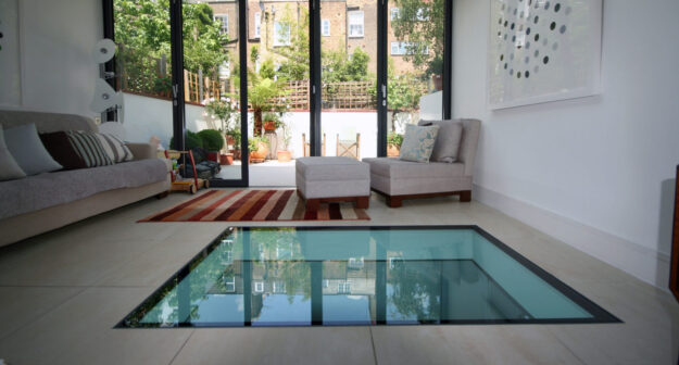 Glass flooring service