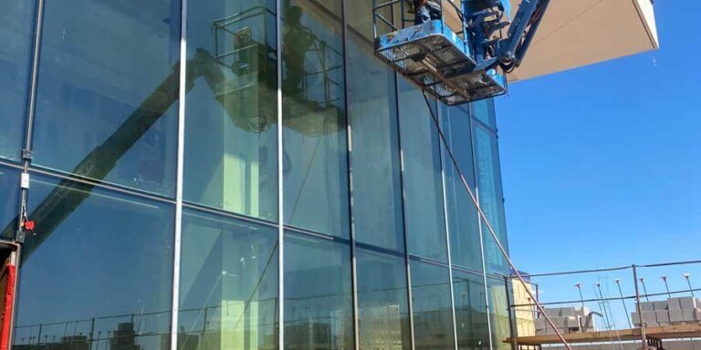 Glass wall curtaining service