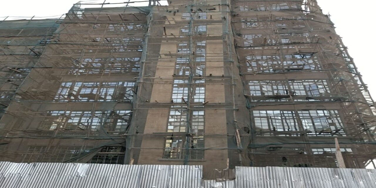 thindigua-apartemnts-project using 4mm one way bronze glass